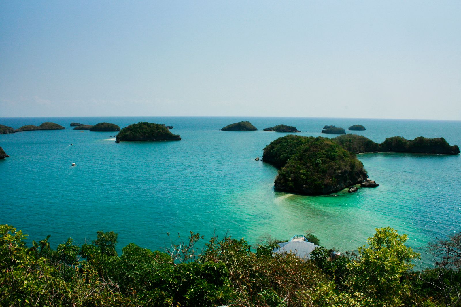 Hundred Islands Beach